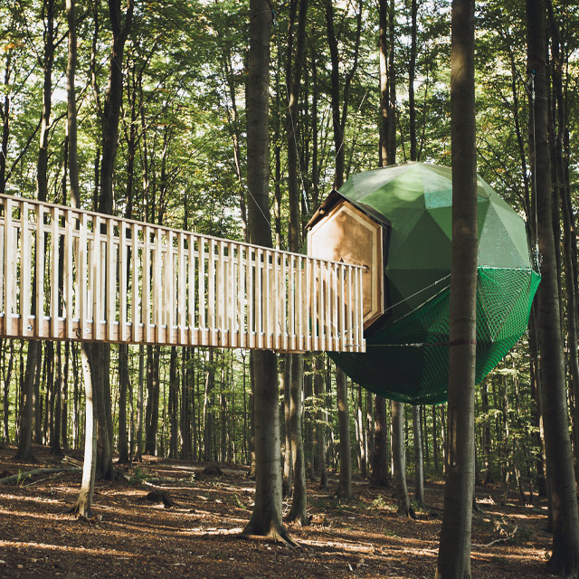 Schon mal im Wald übernachtet, ich meine in einem Baumhaus ? Hier kommt die Gelegenheit ein außergewöhnliches Naturerlebnis in der Baumhausherberge Robins Nest

Zum Artikel:
tinyhouse-magazin.de/geniessen-sie-…