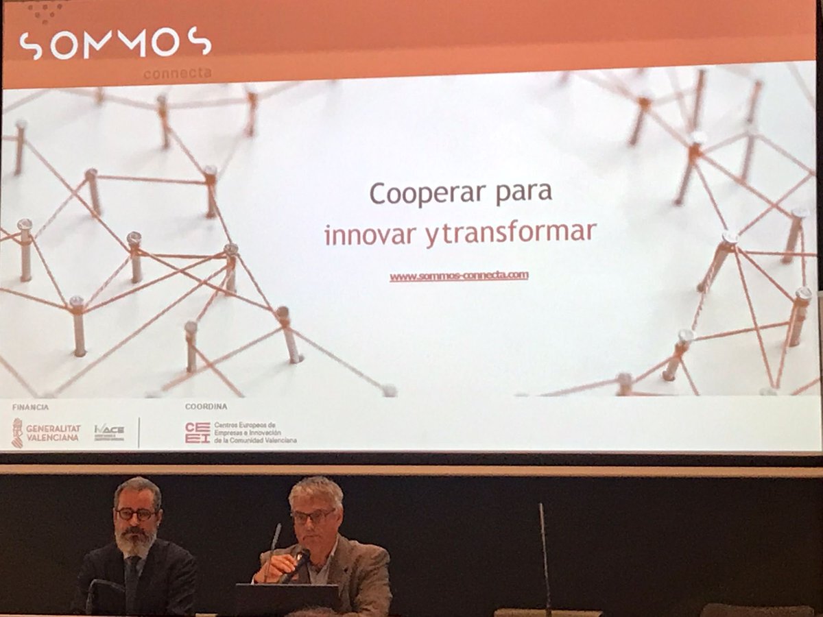ceeivalencia's tweet image. ❗ El impacto de la IA en el desarrollo de soluciones y aplicaciones innovadores es imparable.

Hoy descubrimos en profundidad sus desafíos y oportunidades en #sommosconnecta

Arrancamos con la bienvenida de nuestro CEO @RamonCEEIVLC
y @manueljulia presidente de @AVALNET