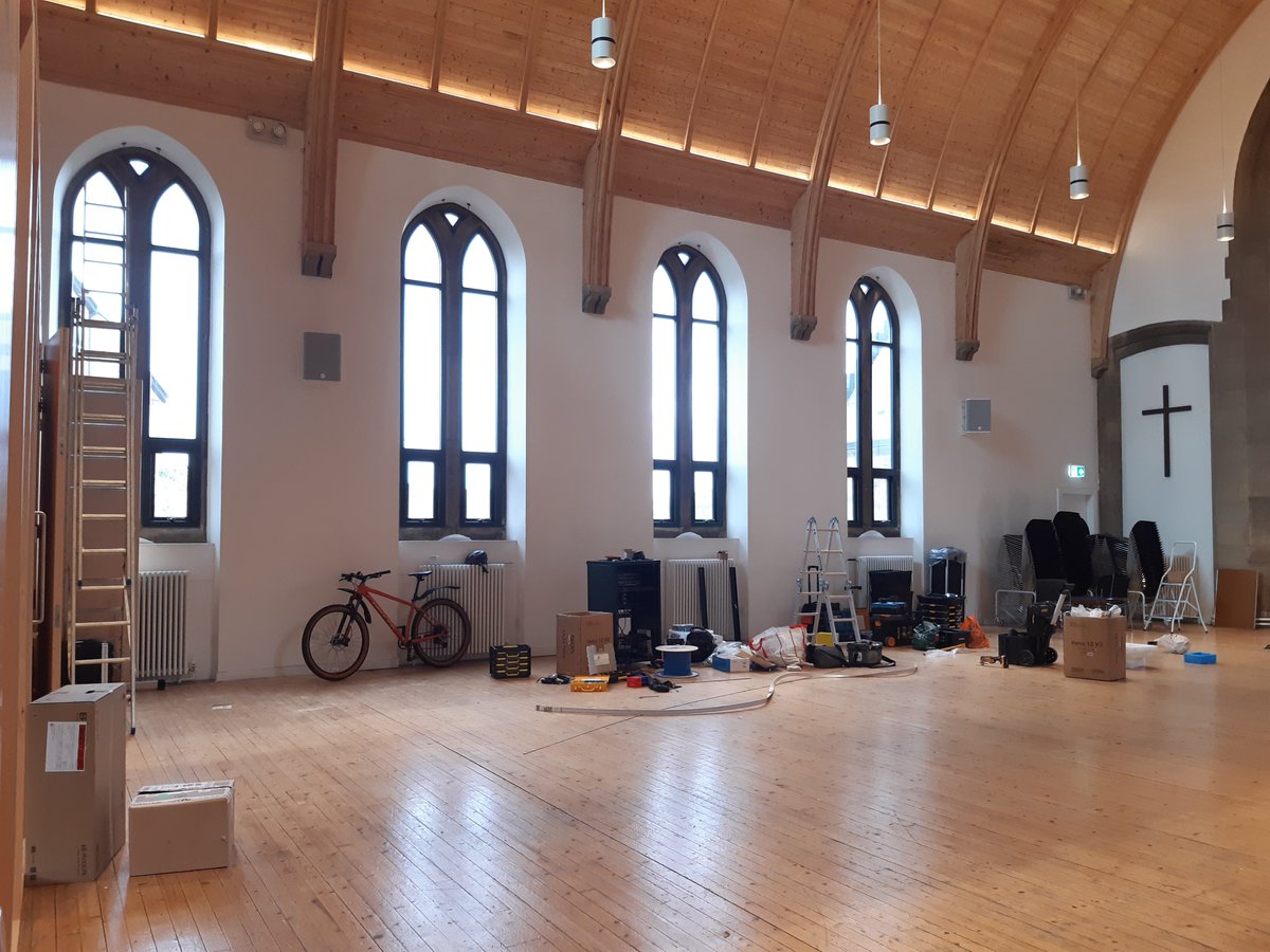 We're very excited to be having an AV system installed in the Binks Hall! This will mean much better sound/visuals for your conferences and performances 🤩 Can you spot the new speakers on the wall?