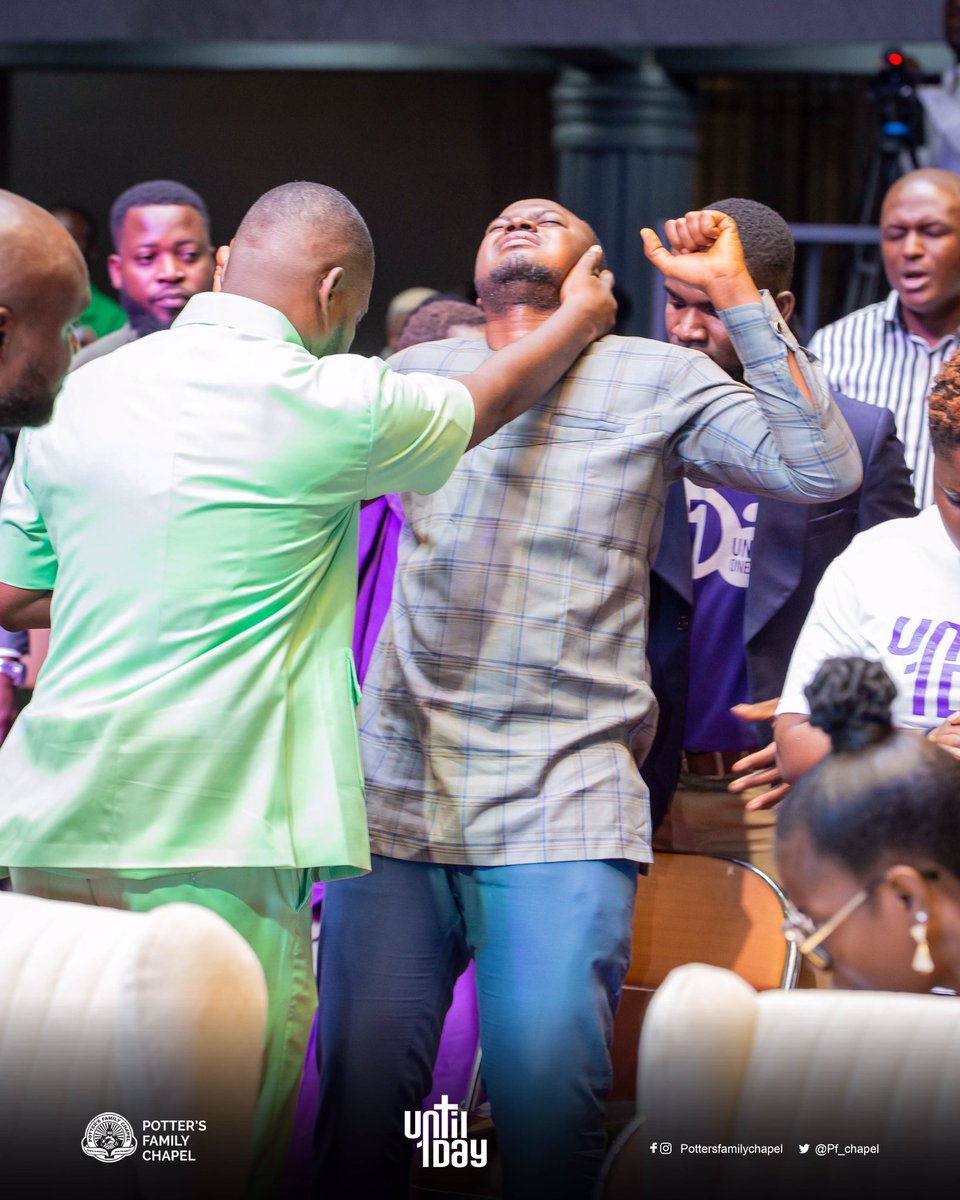 ProphAArmstrong's tweet photo. Thank you Rev. Anthony Ackah. God chose you.
See you tonight @PF_chapel — Mercy Temple.
#day1
#until1day
#u1d
#pfc
#YearOfProsperity https://t.co/47DjjU6USB