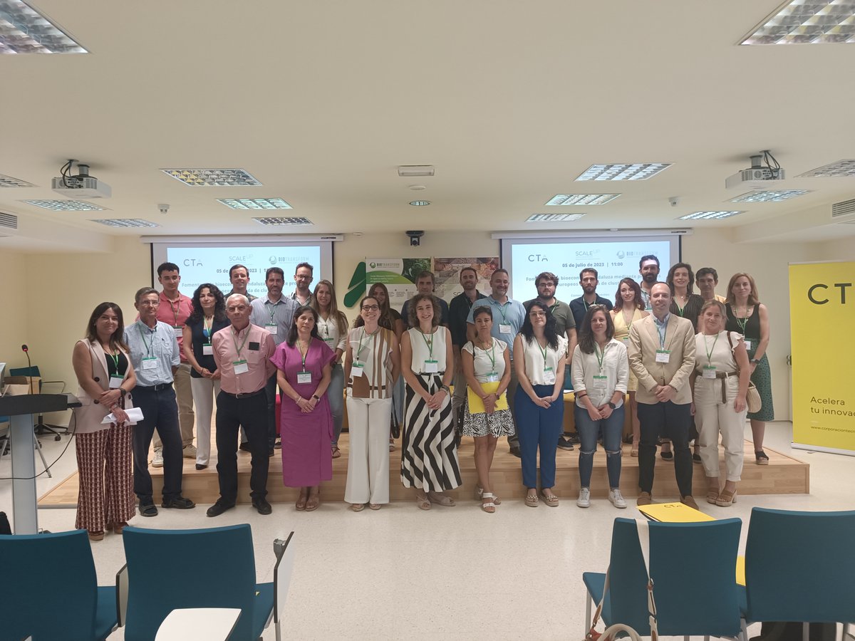 LCompolive's tweet photo. #LifeCOMP0LIVE participa en el evento ‘Fomento de la bioeconomía andaluza mediante proyectos europeos - Jornada de clustering’ organizado por @CTAndalucia en #Malaga
@juanp_ferrer de @andaltec mostró los biocomposites desarrollados a partir de poda de olivar para automoción https://t.co/Seg0iajKCj