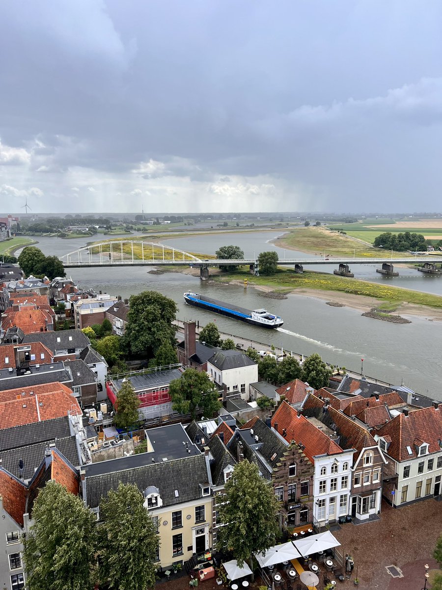 Buitje in Deventer vanaf de Lebuïnustoren <a href="/helgavanleur/">Helga van Leur ☀</a> #weer #deventer #personeelsuitje #sportvisserij