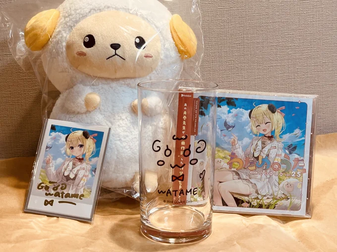 遅くなってしまったけど届いてたの開封できました! わためには申し訳ないが わためいとがカッワイイ～  サイズ感はSSRB>わためいと>団員さん  #届いたよわためぇ