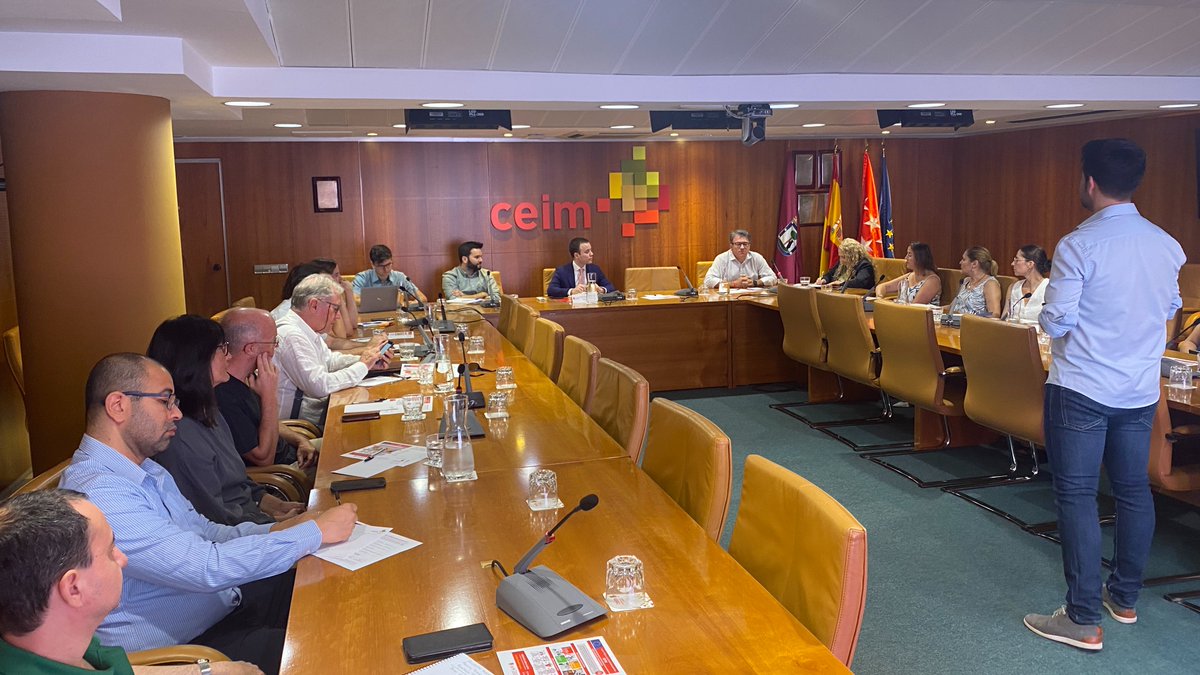 _CEIM_'s tweet photo. 🧐 #FondosEUFormación | En el taller organizado por la #OTPE de @_CEIM_ hemos analizado las claves para presentar una propuesta #HorizonteEuropa.
👉 Tablas financieras, distribución de costes, y más. https://t.co/yo94hh4OE7