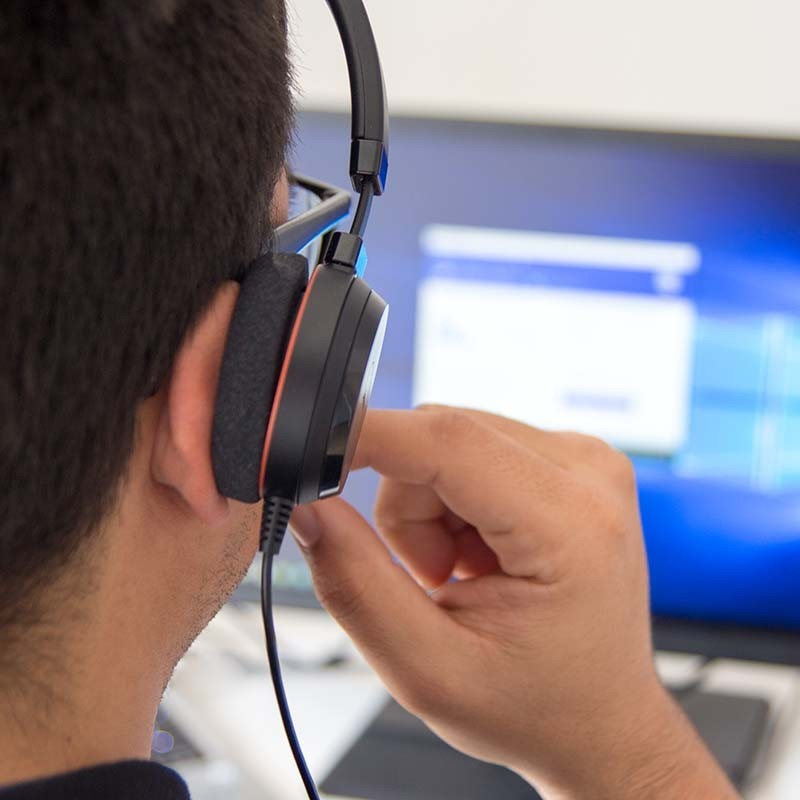 Qloudea_com's tweet photo. ¡En #Qloudea no solo almacenamos datos, también respuestas! Entra en el blog de #soporte para resolver tus dudas y configurar tu equipo, o bien pide hora de soporte y déjate de líos💡🤯
😎👉🏻👉🏻https://t.co/QxjnDgkruA https://t.co/0ymnfUsw7u