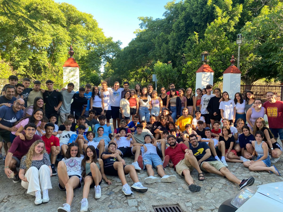 sscc_iberica's tweet photo. 🔴 Termina la convivencia de verano #Pozos1 y nuestros jóvenes vuelven a casa con una gran sonrisa 🙃
#VeranoSSCC♥️♥️ https://t.co/rwKcmXiEDv
