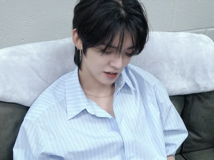 fluffy_Yeonjun's tweet photo. 🐈‍⬛ https://t.co/Pn2uQtwJI9