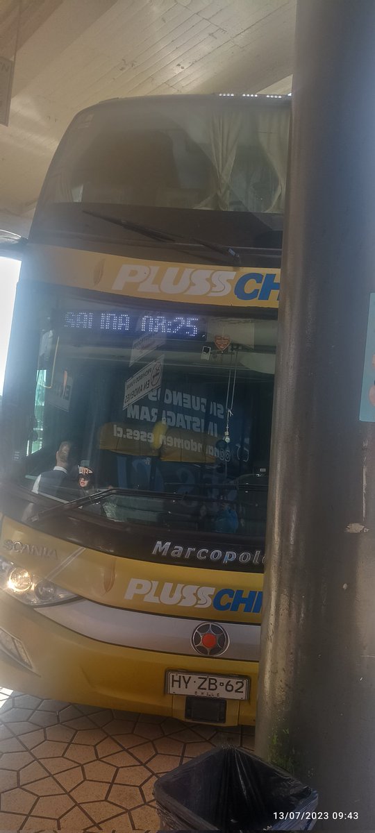 jgonzalezso4's tweet photo. Un Clásico de #plusschile, siempre los buses atrasados . A las 9:40 AM viene llegando recién a Coquimbo el bus que sale a las 8:25... Son un Chiste empezaron como caballito inglés ! https://t.co/8EGCsbuxNq