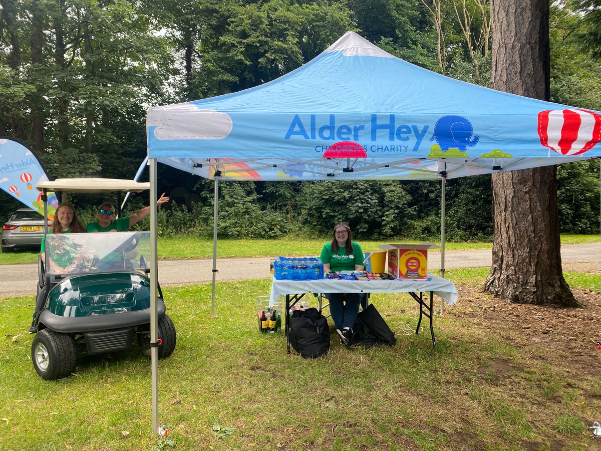 RhiannaMc's tweet photo. ⛳CORPORATE GOLF DAY⛳ sponsored by #braithwaitegroup all in aid of @AlderHeyCharity 💙 at @WooltonGolfClub #charitygolfday #liverpool #charity https://t.co/Oe6ZuETPgb