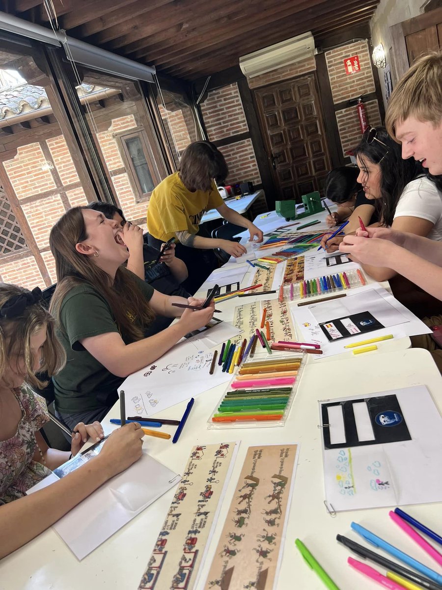 JesusRedondo_SC's tweet photo. 2) #StudyAbroad summer program in #Spain, #students complete an exhaustive academic course of in-person instruction, complemented with student-relevant activities in the target language (#Spanish), with @USCSumter awarding Dual Enrollment credits @rbhsgators @lowlt #Lex1ShoutOut https://t.co/kzfjT55vrt