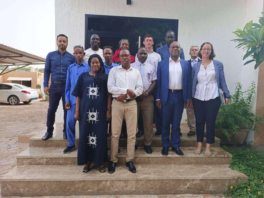 Retour de Mauritanie où je me suis rendu à l’occasions de l’AG de l’Alliance Sahel. L’occasion aussi bien sûr de prendre le temps de converser en toute convivialité avec les collègues de @AFD_France à Nouakchott. Et cette lumière incroyable qui baignait la plage des Oceanides…