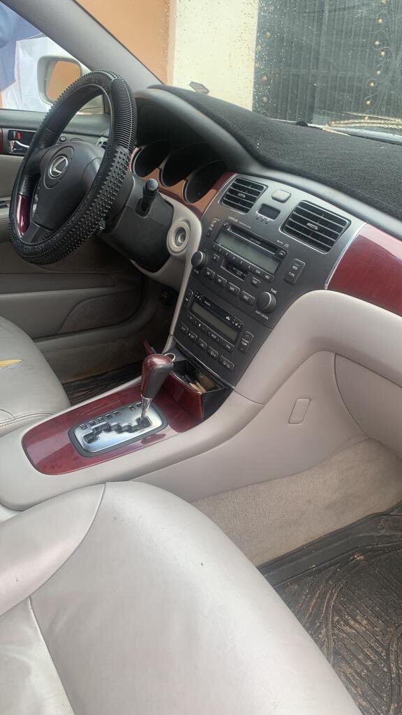BuyLagosLtd's tweet photo. For Sale: Pre-Owned 2003 Lexus ES300

📍: Iyana Ipaja

Asking Price: 3m [Non Negotiable]

If interested, DM for Inspection or Call/Whatsapp; 0818 811 1105

- https://t.co/ZMsfKvD17B -

#BuyLagosLtd #BuyLagosLtdAutomobile #CarForSale #UsedCar #LexusES300 https://t.co/26Zh2zEMVW