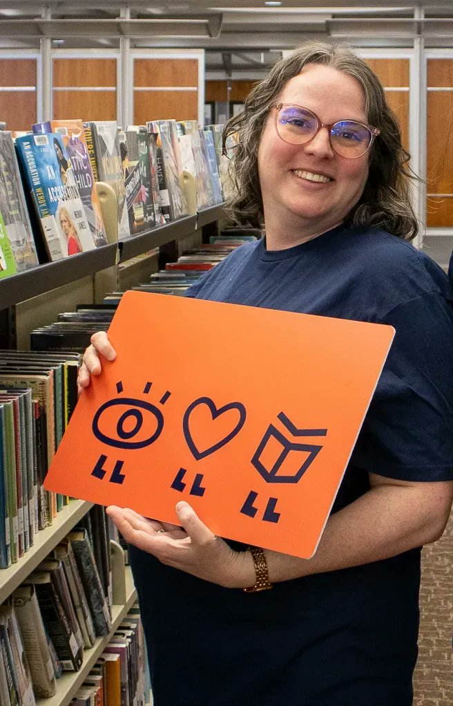 londonlibrary's tweet photo. TODAY at 8:15, Kristen is back with your Library It List on CBC @londonmorning, This week, Kristen has tips for taking the Library with you on vacation and more Library hot topics. Don't miss it! https://t.co/y0EyBDYp6W