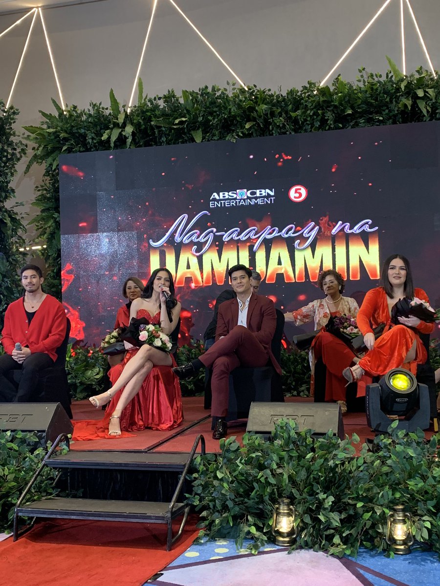 allan_d's tweet photo. The cast of #NagAapoyNaDamdamin led by @itsJaneOineza @akosijcdeberat @RiaAtayde &amp; @tonythesharky ❤️‍🔥

Premieres July 25, 3:50pm on Kapamilya Channel, A2Z &amp; @TV5manila! ❤️‍🔥
#PPPxNNDmediacon @ABSCBNpr https://t.co/bzm3LFgWtl
