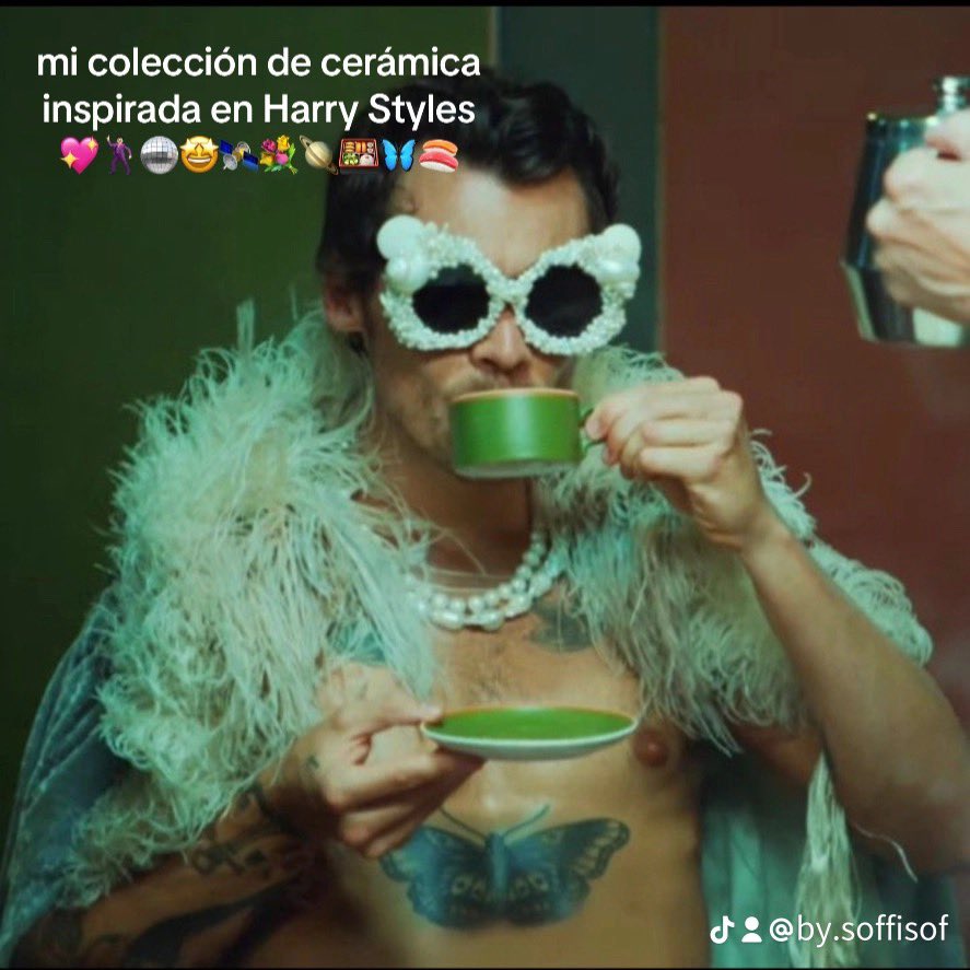damnroutine1's tweet photo. Aprovechando el concierto de mañana, he recopilado mi colección de cerámica (handmade) inspirada en Harry Styles🤩🪩🦋💖🍣🪐 #HarryStyles #HSLOT #HarryStylesmadrid https://t.co/UldbtD7mCK