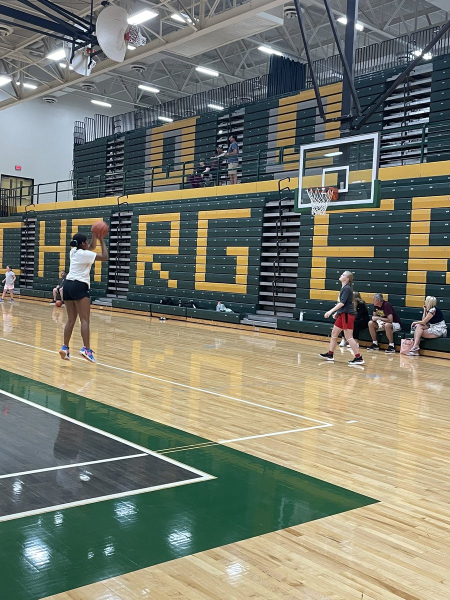 ShootingTrue's tweet image. First night of Dow Camp. Our focus was creating straight lines by using turned feet and focusing on the rise path.