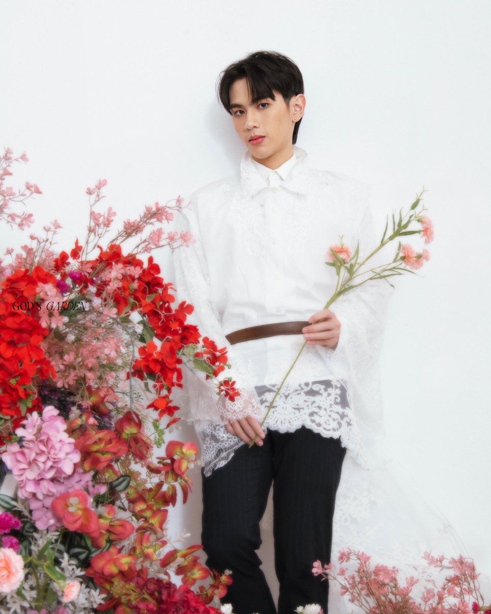 Boyyofgodseries's tweet photo. •PP•
#BOG_GODs_GARDEN
#ARTIST_PROFILE
#BLOOM_LIKE_FLOWER #BOYYOFGODTHESERIES
#ลูกรักพระเจ้าเดอะซีรีส์ https://t.co/viGQoaeJiR