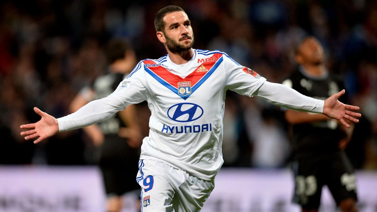 Dark_Dev0's tweet photo. Si vous avez un joueur à citer, le meilleur, le plus légendaire par rapport à un club lequel ce serait 🤔

Pour commencer on va faire les clubs de ligue 1 🇫🇷

Quel joueur est le plus emblématique / légendaire du club de l'Olympique Lyonnais 🔴🔵

#TeamOL #Lyon https://t.co/rxY5sGfxTS