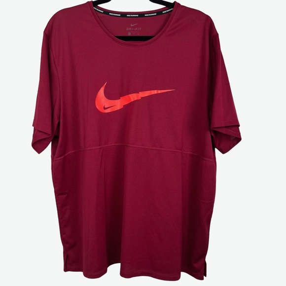 So good I had to share! Check out all the items I'm loving on <a href="/Poshmarkapp/">Poshmark</a> from @Rebecca24445555 #poshmark #fashion #style #shopmycloset #sparklefade #nike: posh.mk/NoAblnzOoBb