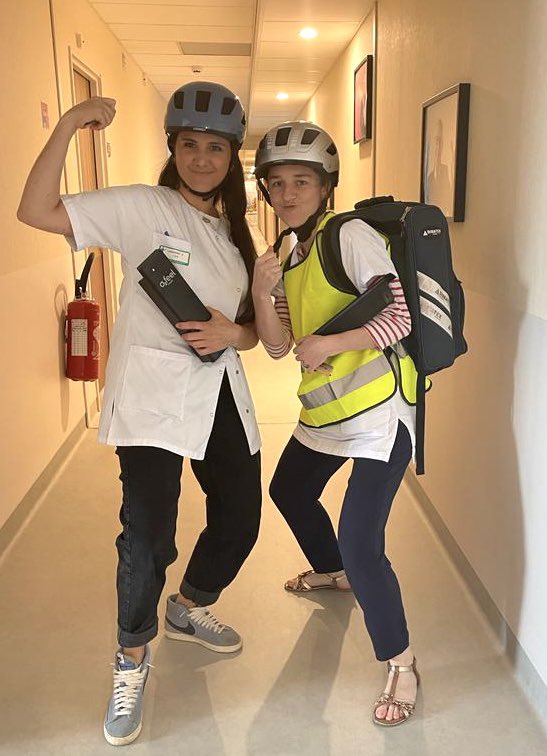 1ère visite à domicile à vélo pour l’#EMG, avec Agathe, Médecin et Sandra, IDE 😁👍

🚴‍♀️🚴

#ActivitéPhysique
#Prevention
#Ecologie 
#Attractivité 

<a href="/CHRU_Tours/">CHRU de Tours</a> <a href="/FdDCHUTours/">FdD CHU Tours</a> <a href="/Michelin/">Michelin</a> <a href="/BanquePopulaire/">Banque Populaire</a> <a href="/ARS_CVDL/">ARS Centre-Val de Loire</a>