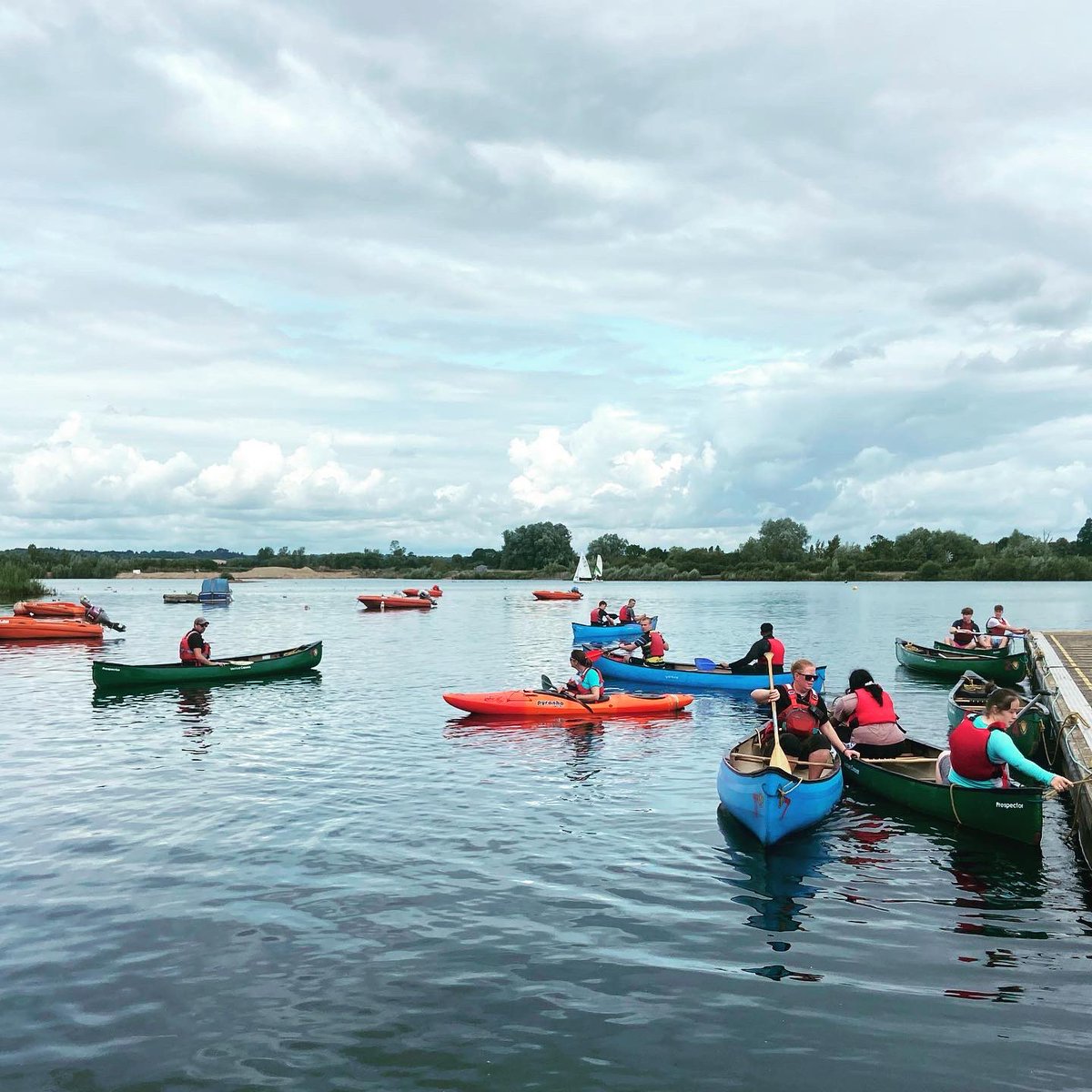 CCOutdoorEd's tweet photo. #CCOE We are enjoying welcoming @CCSixthForm to the lake for their end of term water day! Everyone enjoying Canoeing, Sailing and a BBQ! #CCAimHigh #CCBeliveInYourself #CCMakeADifference @CCSFHead @CCOutdoorEd https://t.co/BYZoxIIHbq