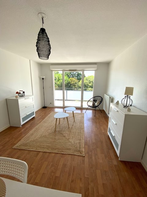 ApafedO's tweet photo. AVANT/APRÈS
 
Installer une femme, avec ou sans enfant, dans un appartement demande aux équipes de l'APAFED de faire preuve à la fois de créativité et de compétences multiples : réparer, monter, aménager, meubler et décorer...

Résultat en images ! https://t.co/WU7mie35qv