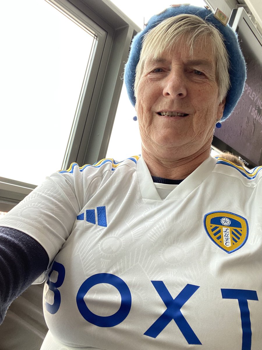 FollowMeAndLUFC's tweet photo. At Oslo airport ready for the flight home and a big thank you to ⁦@luscos⁩ for their hospitality which was fantastic. Also thanks to all those who looked after me! As I only took cash and cards only in many places, treated myself to a new shirt. #lufc #leedsunited ⁦#boxt https://t.co/9wMlhmOyJ2