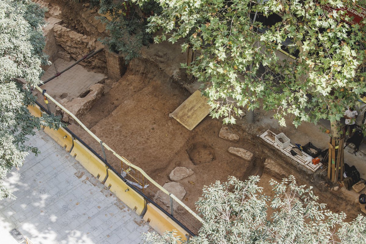 arqueologiabcn's tweet image. Restes del convent dels Caputxins de Montcalvari, del segle XVI, localitzades a la intervenció del carrer Girona