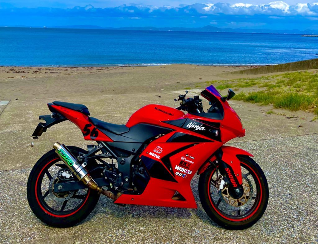 besatisfiedwith's tweet image. #PLZRT
#Motorcycletheft
ninja250r [2 横浜 む 8091]
My bike was stolen at Sunny Mart in Kanazawa-Hakkei, #Yokohama on 7/11 between 8-11pm.
Features: sticker tune, fairing scratched when removed stickers.
This is my LOVING first bike!
Please contact me for any trivial information.