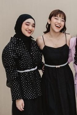 arieszytr_'s tweet photo. "Strong Girls ๐๐ปโค๏ธ"
( @Bungareyzaa @Nabilataqiyyah_ @anggis_devaki )
#bungareyza #nabilataqiyyah #anggisdevaki #NabilaAnggisAtOppal #menghargaikatarindunabila #IndonesianIdol #IdolXII #melthosinyal #oppal https://t.co/J1X2m0R9hH
