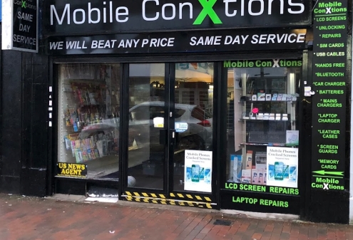 Such a shame that now we'll probably never know what was on the #BorisJohnsonPhone.  If only there were small shops like this one in every fucking town centre in the country that could unlock it for a fiver...👇🙄