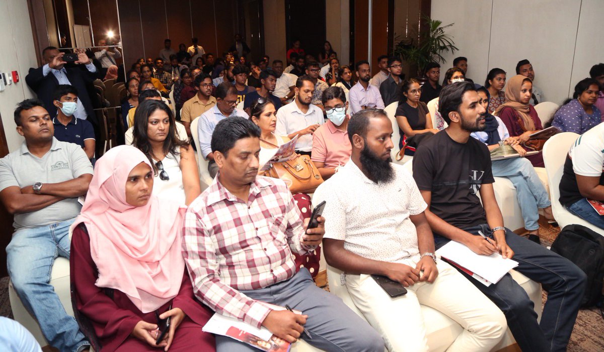Abdul Majeed (@majeedkaiyoom) on Twitter photo CLMBO <a href="/TCS_SDC/">Trade Commissioner Service</a> partnered with the <a href="/CeylonChamber/">The Ceylon Chamber of Commerce</a> of Commerce for the Canada Education Expo 2023, which showcased a range of Institutions that offer quality & affordable education opportunities in 🇨🇦. Great turnout of students and parents!
Watch this space for more CAN SL colabs CLMBO <a href="/TCS_SDC/">Trade Commissioner Service</a> partnered with the <a href="/CeylonChamber/">The Ceylon Chamber of Commerce</a> of Commerce for the Canada Education Expo 2023, which showcased a range of Institutions that offer quality & affordable education opportunities in 🇨🇦. Great turnout of students and parents!
Watch this space for more CAN SL colabs