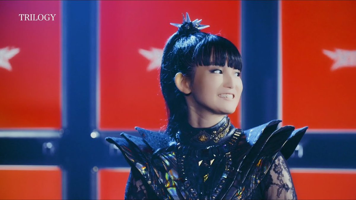 lifemetaldayo's tweet photo. 先日、久しぶりに10 BABYMETAL YEARSのクロニクル映像を見返したのですが👀
あらためて10年を振り返っていたら #10BMY の物語がSU-MOAさん(とYUIさん)の広義なLove Storyの様にも感じられて何だか胸一杯になってしまいました🥺
今現在も #BABYMETAL の物語が続いている事実に、ただただ感謝です🙏✨ https://t.co/P5eyK3ah5g