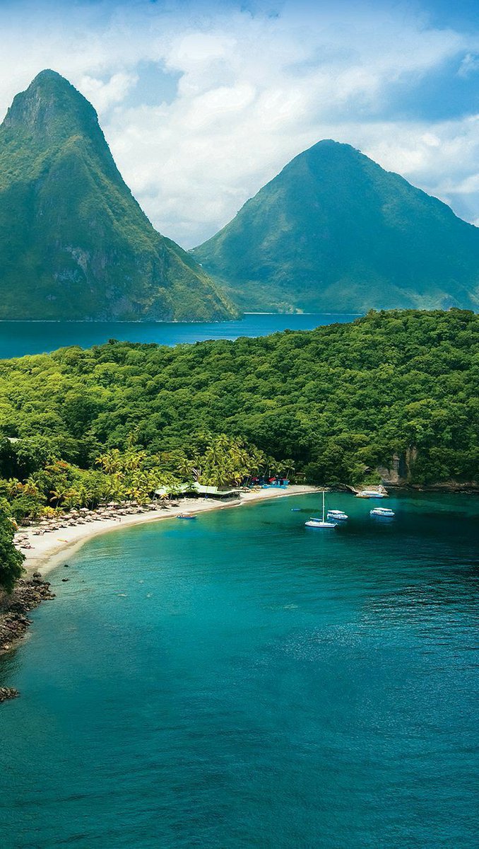 Explore Awesome Places! tweet media