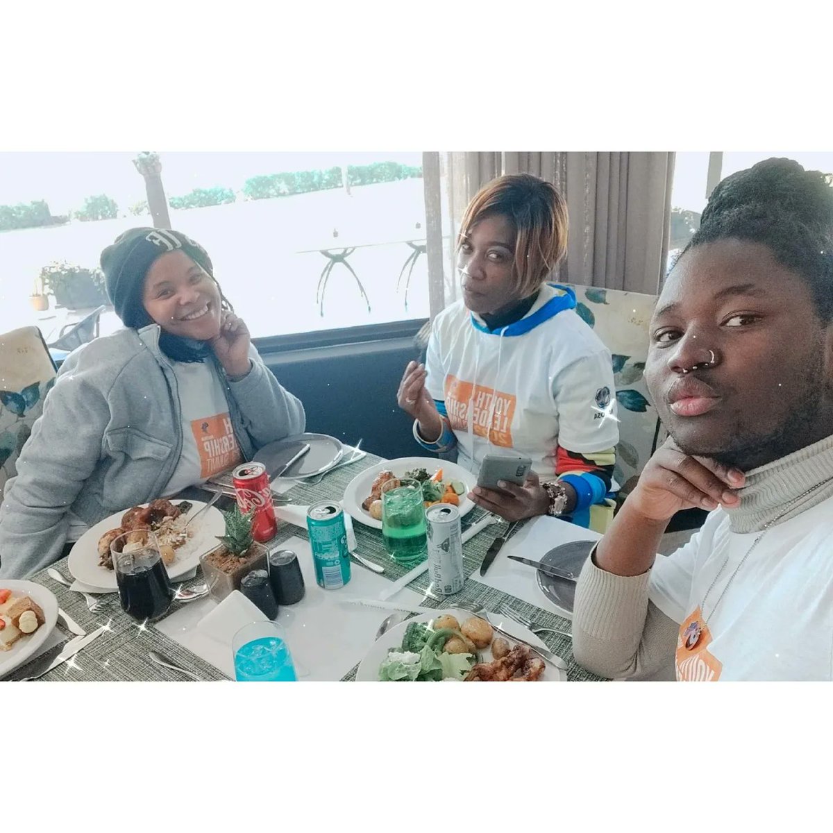 KACEY_JINYOWON's tweet photo. Ma chรจre Mademoiselle, it is with deepest pride and greatest pleasure that we welcome you today. And now we invite you to relax, let us pull up a chair as the dining room proudly presents: your Lunch !
#Zikhalakanjani
#Nacosa
#youthsummit
#StrongerTogether
#Nothing4uswithoutus https://t.co/Wmt3Y4UU7N