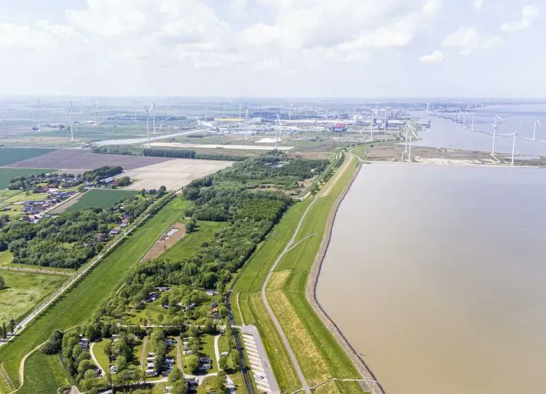 Het project Kustontwikkeling Eemszijlen krijgt een bijdrage uit het IKW-Waddenfonds. We spraken met omgevingsmanager Peter van Dijken en Harriët Bosman beleidsmedewerker planvorming bij waterschap Hunze &amp; Aa's over de inhoud van dit bijzondere project. buff.ly/3r8eIew