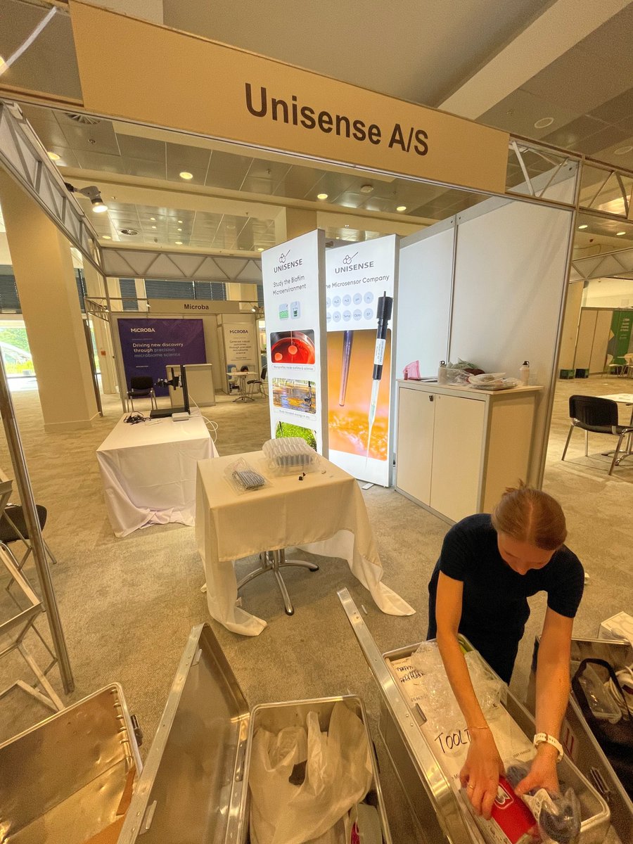 UnisenseDenmark's tweet image. SHOW IS OVER! Taking down is always a bit sad...😓
THANKS @FEMSmicro for hosting us at #FEMS2023 and THANKS to all who came by @UnisenseDenmark to learn more about #microsensors in #microbiology.
See you in in Milan for #FEMS2025🥳
Next stop #EuroAnalysis2023 in Geneva, CH!
