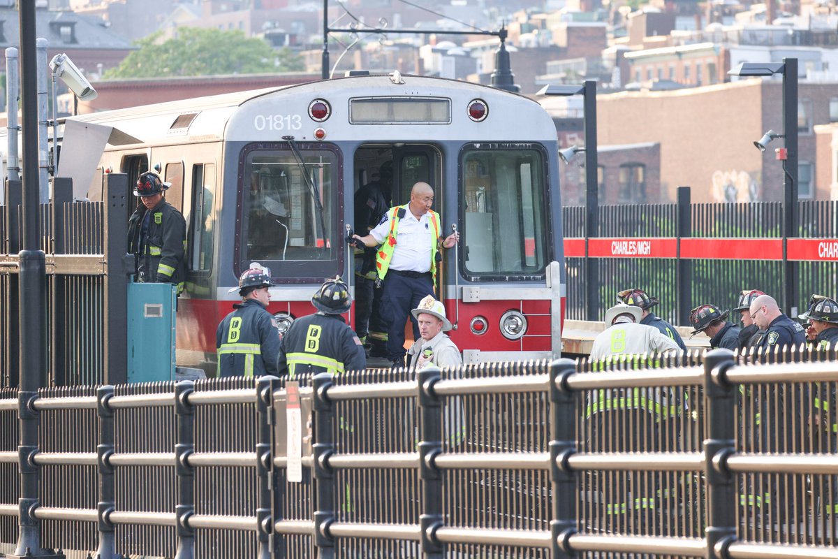 My ⁦@NBC10Boston⁩ photos from this morning’s #MBTA Red Line train fire at Charles St. Station. #Boston firefighters and T officials on scene. More on ⁦@NBC10Boston⁩.