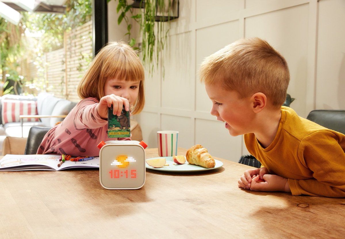 Design__Hunger's tweet image. Hello cool parents, 

Unlock a world of possibilities with the all-new @yotoplay Player (3rd Generation). Designed for kids of all ages, it fosters independence, sparks imagination, and nurtures creativity.  

Read the full story here 👉🏼 bitly.ws/Lhyo