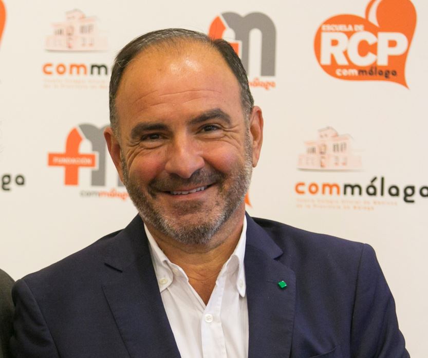 Commalaga's tweet photo. 👉 El Colegio de Médicos lamenta profundamente el fallecimiento del Dr. Francisco Luis Carrasco, pediatra de Atención Primaria en el Distrito Sanitario Málaga. Muy querido por sus compañeros, era colegiado desde 1982. 

Descanse En Paz

https://t.co/bthMsiqeUC

#medicosmalaga https://t.co/rzCE8nxMtn