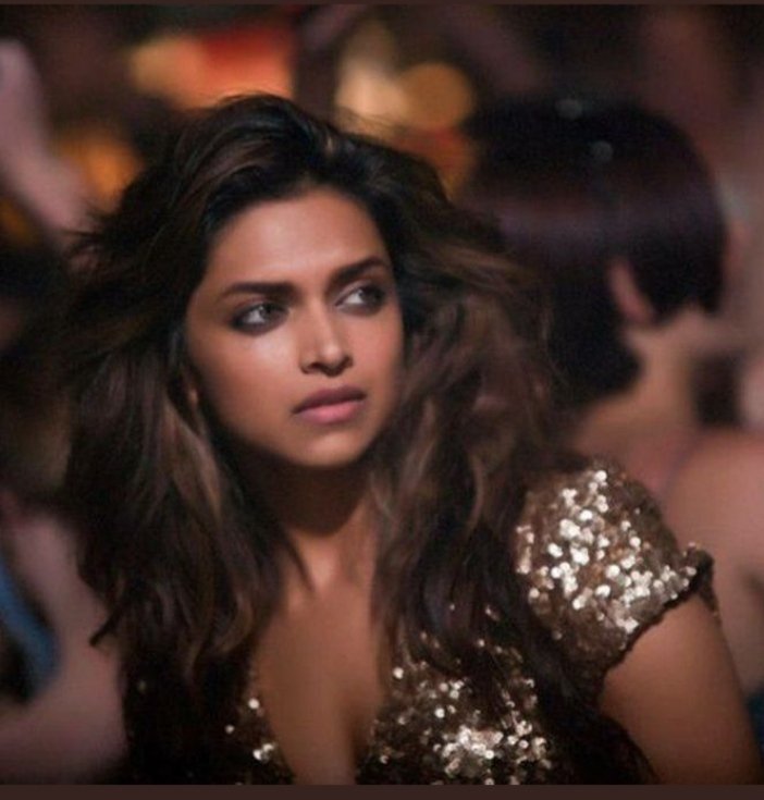 AparnaD27's tweet photo. Deepika Padukone as Veronica ❤️✨
#DeepikaPadukone https://t.co/vgaQLaX2lJ