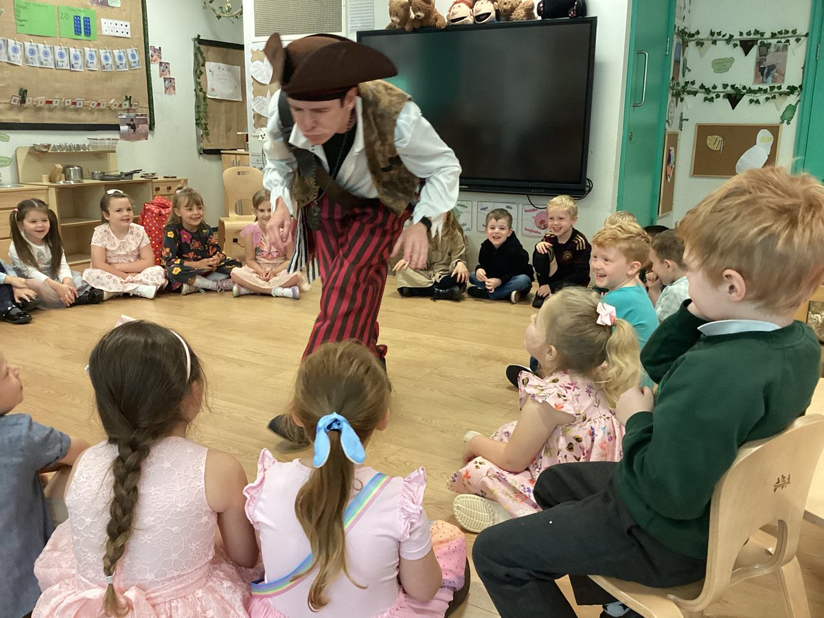 WillowtownPri's tweet image. Reception classes were the winners of our fishbowl a huge thank you to our PTFA and parents for all their support we loved the morning it’s LoubyLous #WillowtownWayR #WPSExpressiveArts