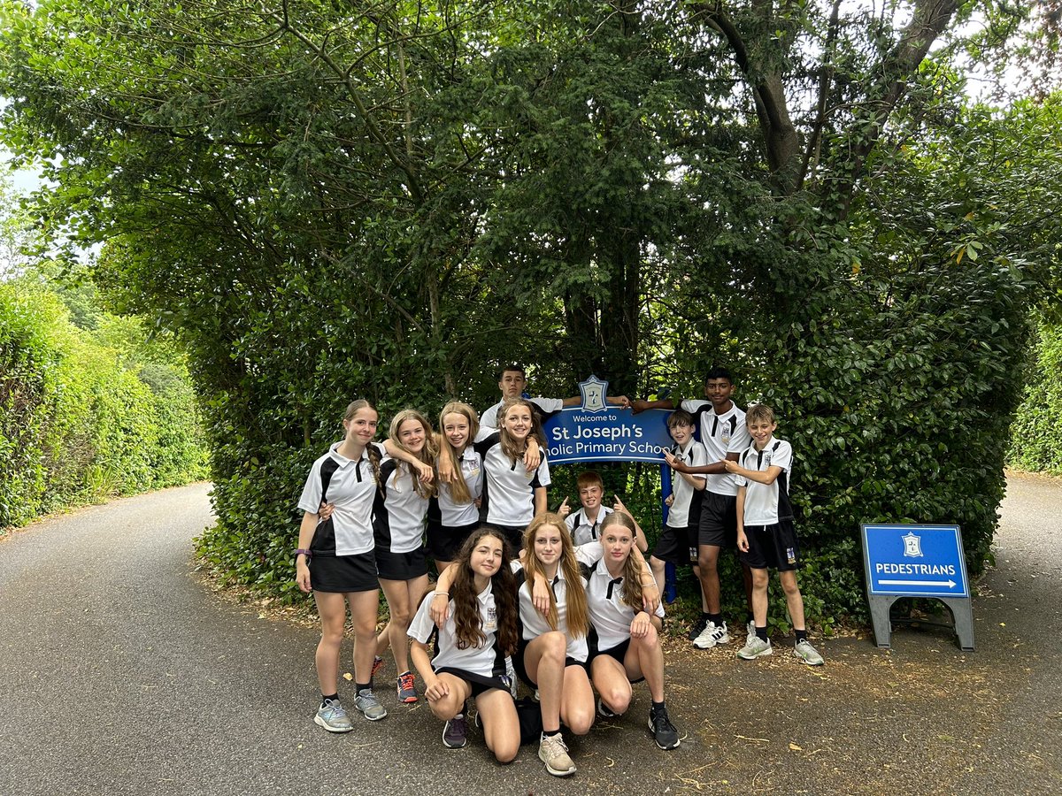 Fantastic opportunity for our year 8 sports leaders to help out with <a href="/saintjoeshh/">St. Joseph's</a> sports day this morning! 🏃‍♂️Fellow <a href="/BoscoCET/">Bosco CET</a> schools working together!