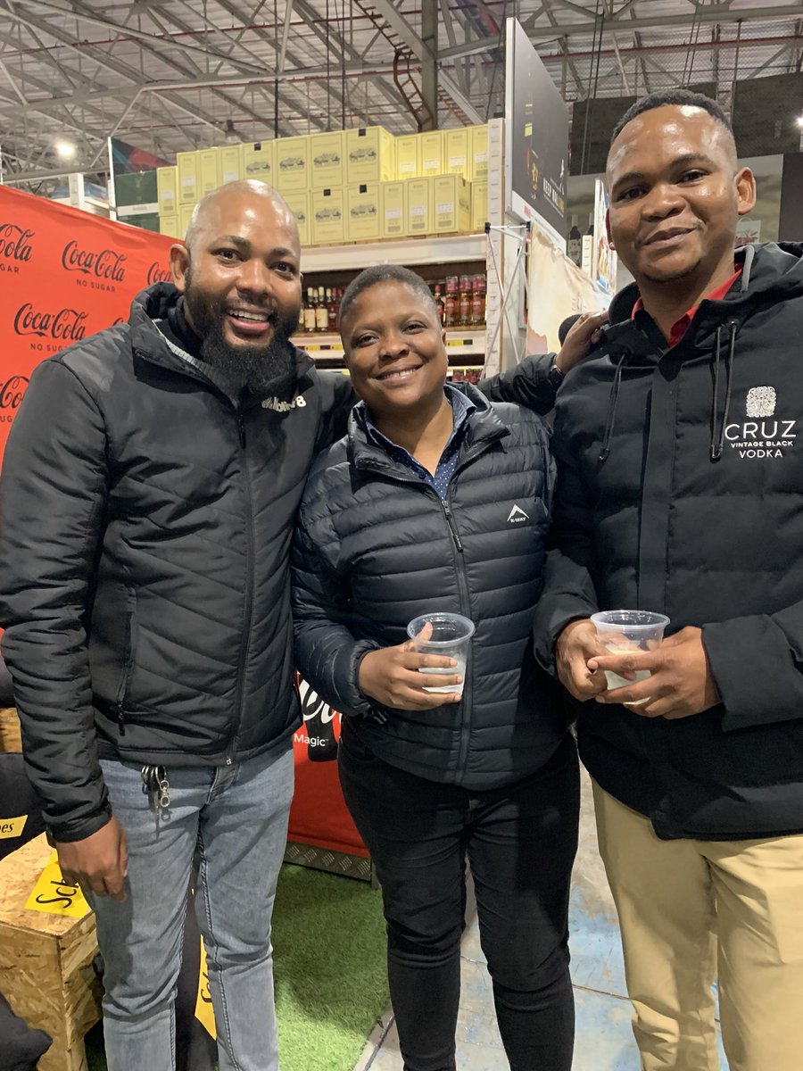 ChefHabana's tweet photo. Honoring special invitations #YourFavoriteChef
#LengauWineDistributors #KBL#DistellBotswana #WineConnoisseursClub https://t.co/2PXDjvdtX0