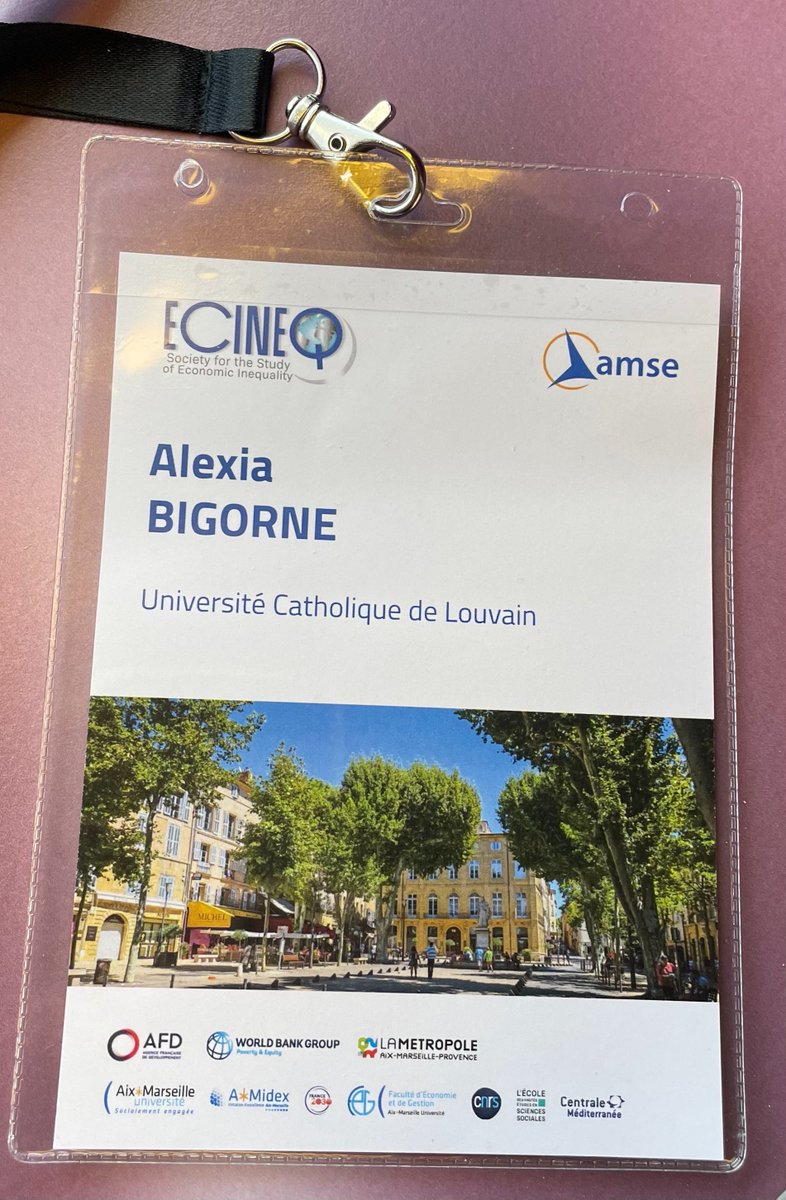 It's been a great pleasure to be able to present our preliminary work on inequality of opportunity: a comparison between general and mental health with @Tube_of_Sand at <a href="/ecineq/">Ecineq</a> in Aix-en-Provence, thank you <a href="/amseaixmars/">AMSE → 🦋 @amseaixmars.bsky.social</a> for the warm welcome and great organization!