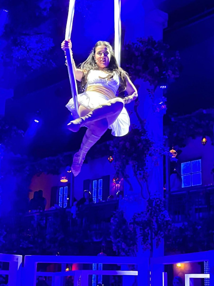 It's back!!! We know how much you loved our coach breaks to watch MAMMA MIA! The Party last year.
Book now: nationalholidays.com/events/mamma-m…
Check out some fab feedback below:
'What an explosion of music, dancing and entertainment, accompanied by a delicious Greek meal.' - Jo