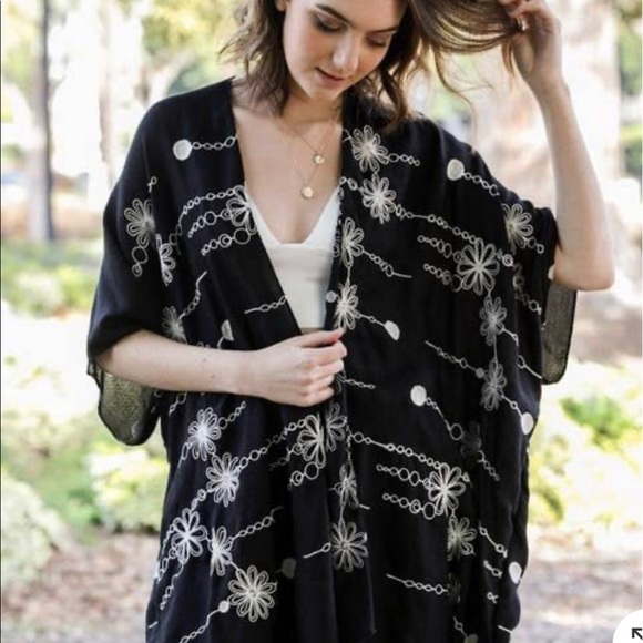 So good I had to share! Check out all the items I'm loving on <a href="/Poshmarkapp/">Poshmark</a> from @rosyknip <a href="/AngieYeargan/">Angie Yeargan</a> #poshmark #fashion #style #shopmycloset #41hawthorn #garanimals #leto: posh.mk/iOR7MnRSoBb