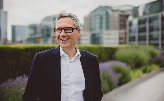 LegalBusinessUK's tweet photo. Allen &amp; Overy today announced the shock resignation of managing partner Gareth Price amid a set of financial results that saw the Magic Circle firm break £2bn in revenue for the first time.

Read more at: https://t.co/Dqv4x4DT8z

#legalbusiness #law #lawyers https://t.co/I4RicAgEmD