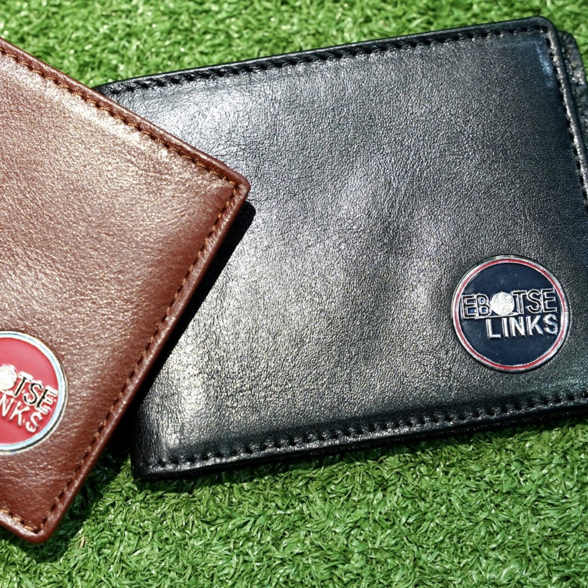 GVeenstraGolf's tweet photo. Something new &amp; A warm welcome to the new @AheadGolfSA display packed with a variety 😎 #EbotseLinks accessories 👌🏼

💥 Functional Divot Tools 
💥 Ball Markers 
💥 Leather Money Clips 
💥 Leather Card Holders 

#GrantVeenstraGolf / #GolfShop / #aheadgolf / #GolfSouthAfrica https://t.co/z1bbXqNWW9