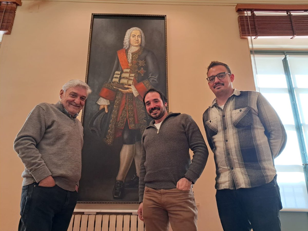LocalSoundsOfic's tweet photo. Una foto de la sesión que realizamos con José Luis Gómez Urdáñez, catedrático de Historia Moderna de la Universidad de la Rioja. José Luis nos habló de la evolución social del Valle de la Lengua y lo que significaron las desamortizaciones para los monasterios… https://t.co/w9VGewoXJw